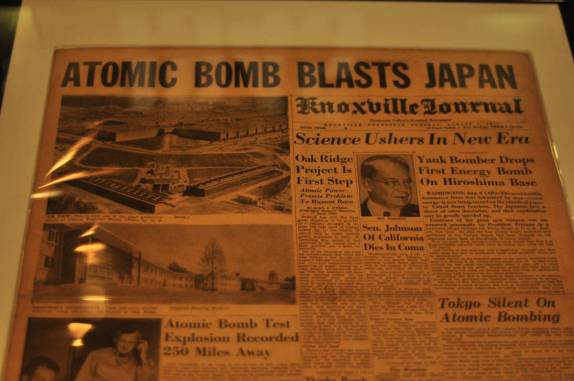 Primeira Página de jornal histórica, no Museu da Imprensa em Washington DC, capital dos Estados Unidos